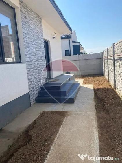 Casă cu 4 camere cu Teren 380 Mp în Berceni