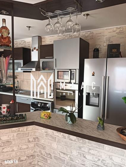 Casă cu 8 camere cu Teren 1309 Mp în Central