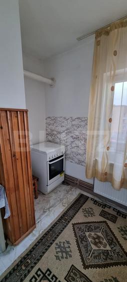 Apartament cu 4 camere decomandat, mobilat în Câmpia Turzii