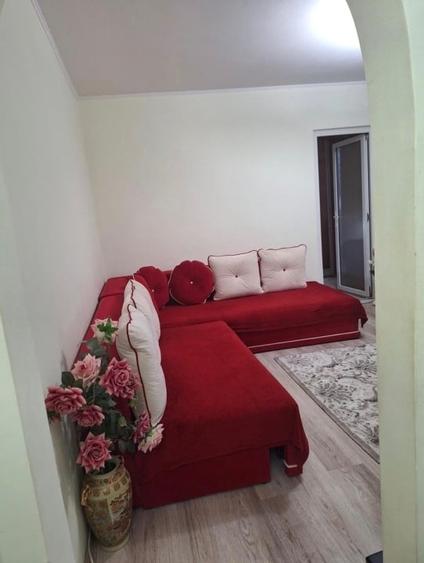 Apartament cu 2 camere semidecomandat, mobilat în Vest