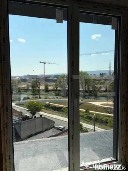 Apartament cu 4 camere decomandat în Iris