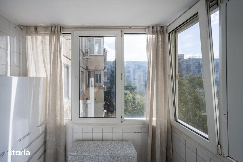 Apartament cu 4 camere semidecomandat în Dristor