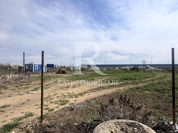 Teren Construcții intravilan de 2880 mp, în Sântion