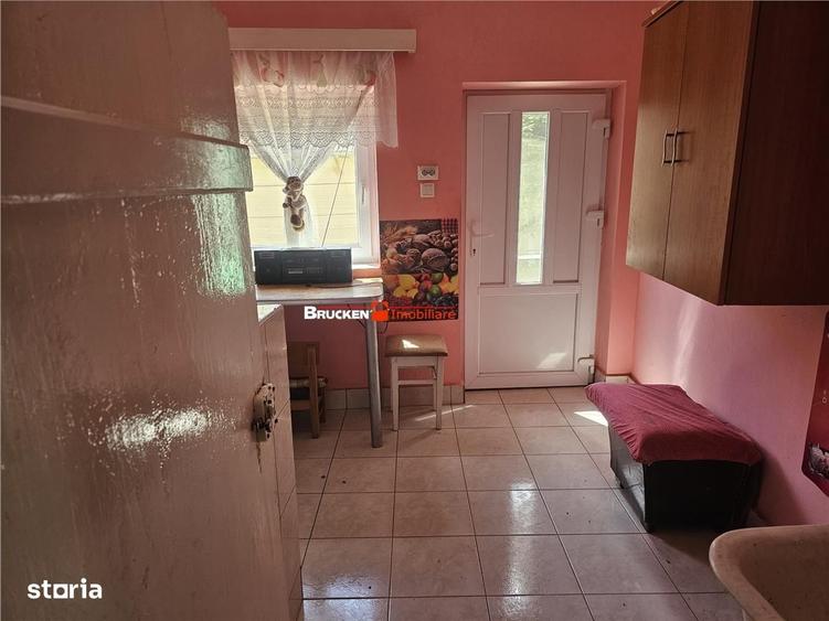 Casă cu 3 camere în Central