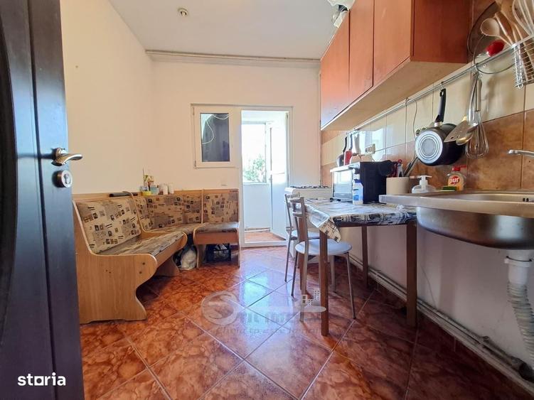 Nicolina 1, apartament 2 camere, decomandat, baie cu geam, 46 mp, se a - 6