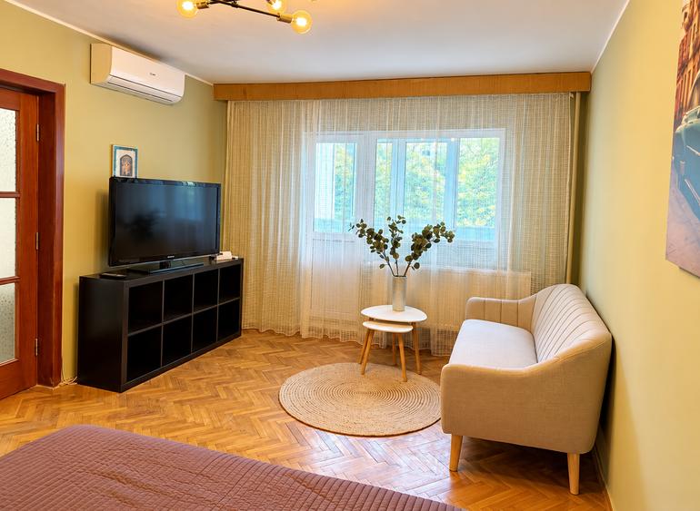 Apartament cu 2 camere decomandat în Dorobanți