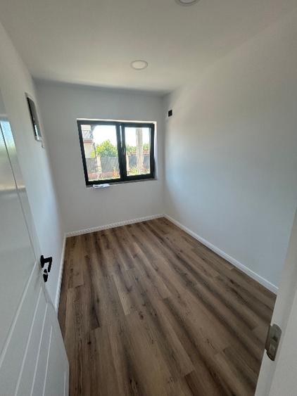 Casă individuală cu 4 camere cu Teren 312 Mp în Tunari