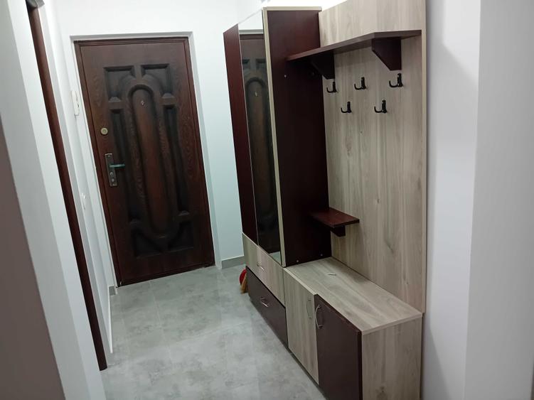 Apartament cu 2 camere semidecomandat în Obcini