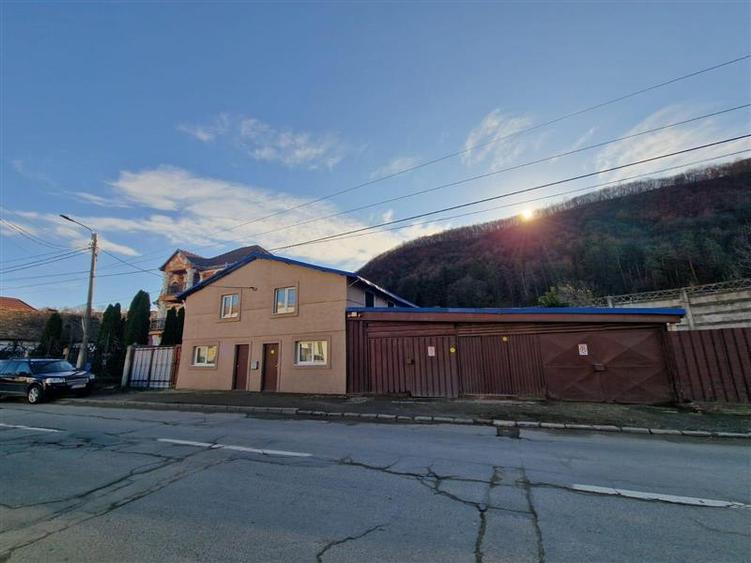 Spațiu comercial, de 270 mp, în Central