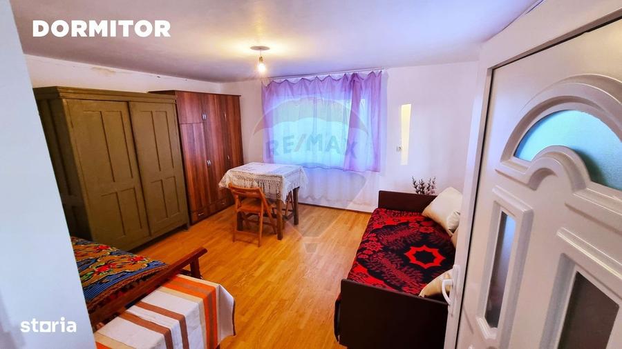 Casă cu 2 camere cu Teren 8945 Mp în Boiu Mare
