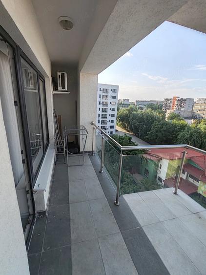 Apartament cu 2 camere decomandat în Berceni