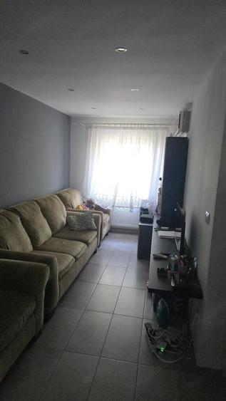 Vand apartament 3 camere zona Torontalului - 1