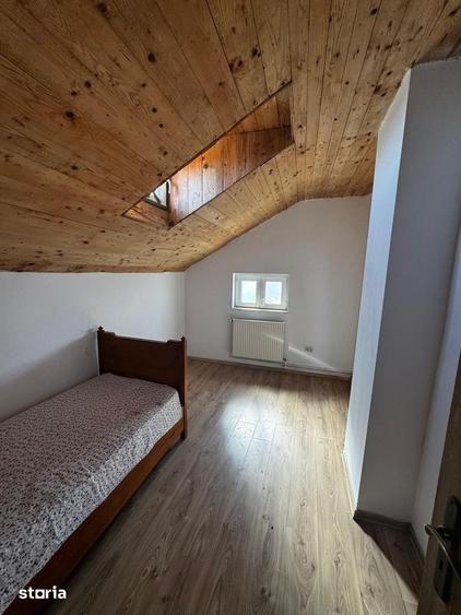 Casă cu 8 camere cu Teren 352 Mp în Ultracentral