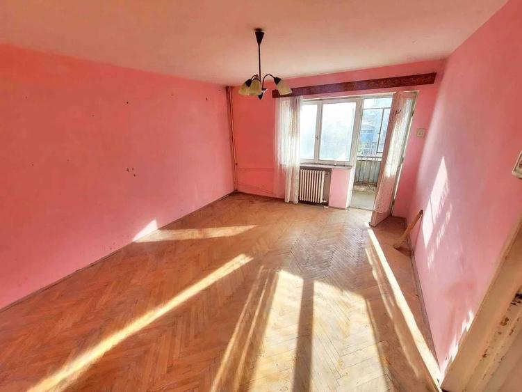 Apartament cu 2 camere decomandat în Energiei