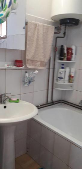 Casă cu 2 camere cu Teren 1000 Mp în Zăbrani