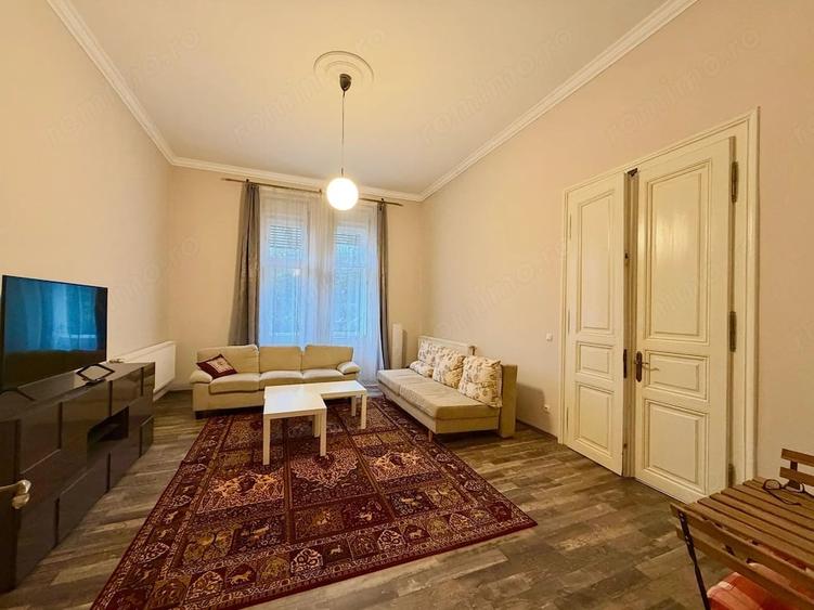 Apartament cu 3 camere decomandat în Sinaia
