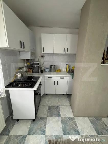 Apartament cu 3 camere decomandat în Obcini