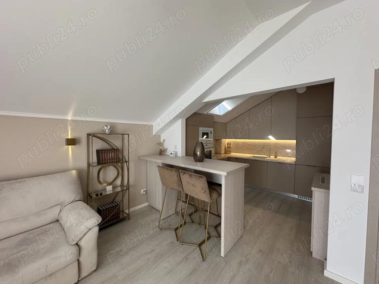 Apartament cu 3 camere decomandat, mobilat în Eroii Revoluției