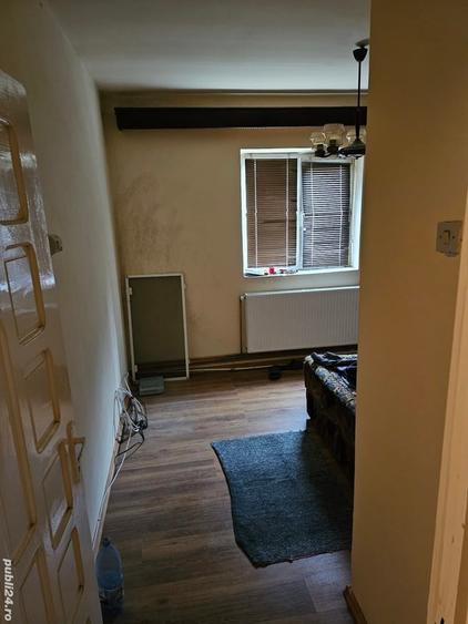 Apartament cu 3 camere decomandat în Măcin