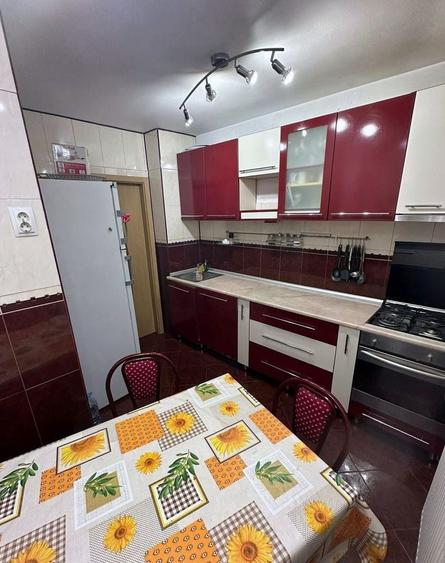 Apartament cu 4 camere în Titan