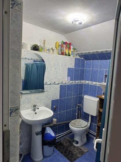 Apartament decomandat în Pleșești