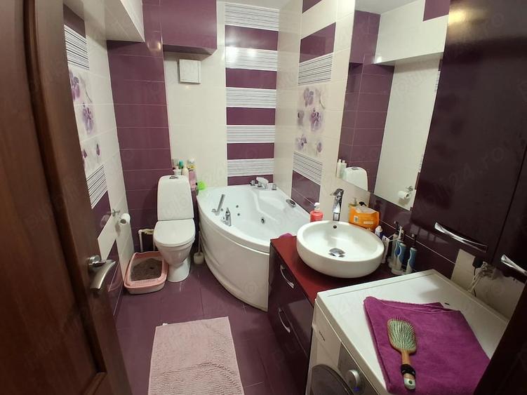 Apartament cu 3 camere decomandat în Păcurari
