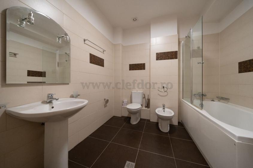 Apartament cu 4 camere semidecomandat, mobilat în Șoseaua Nordului