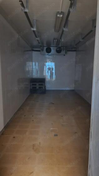 Spațiu comercial, de 50 mp, în Carani