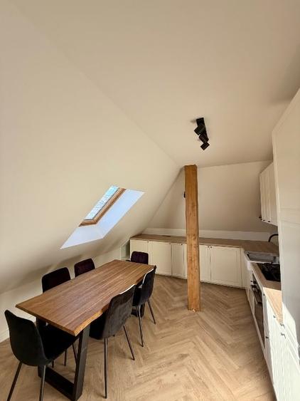 Apartament cu 3 camere decomandat în Florești