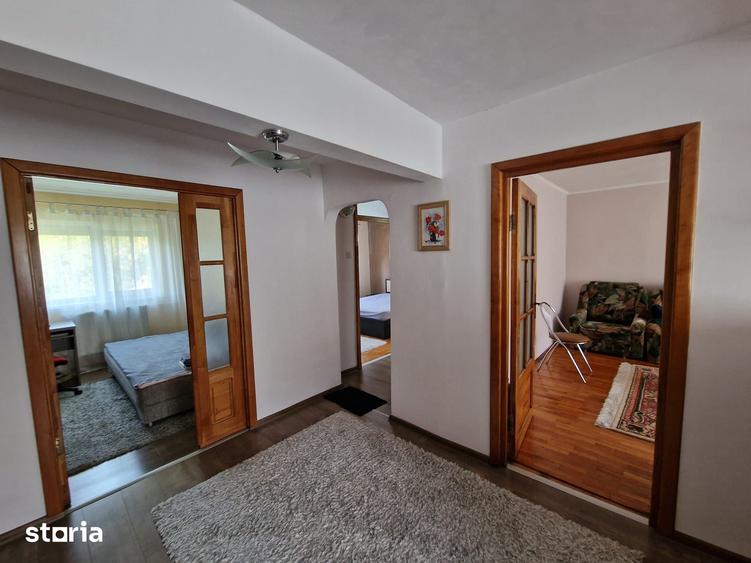 Apartament cu 3 camere decomandat în Rogerius