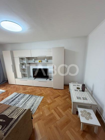 Apartament cu 3 camere decomandat, mobilat în Central