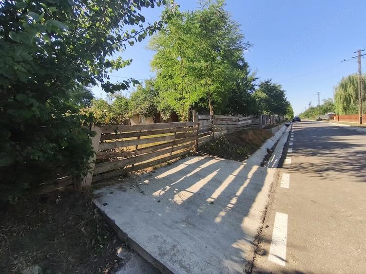 Casă cu 3 camere cu Teren 2645 Mp în Dragalina (Hlipiceni)