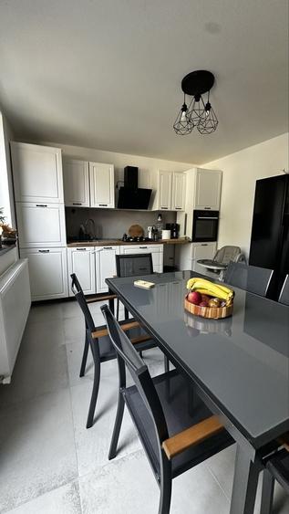 Casă cu 3 camere cu Teren 180 Mp în Lumina