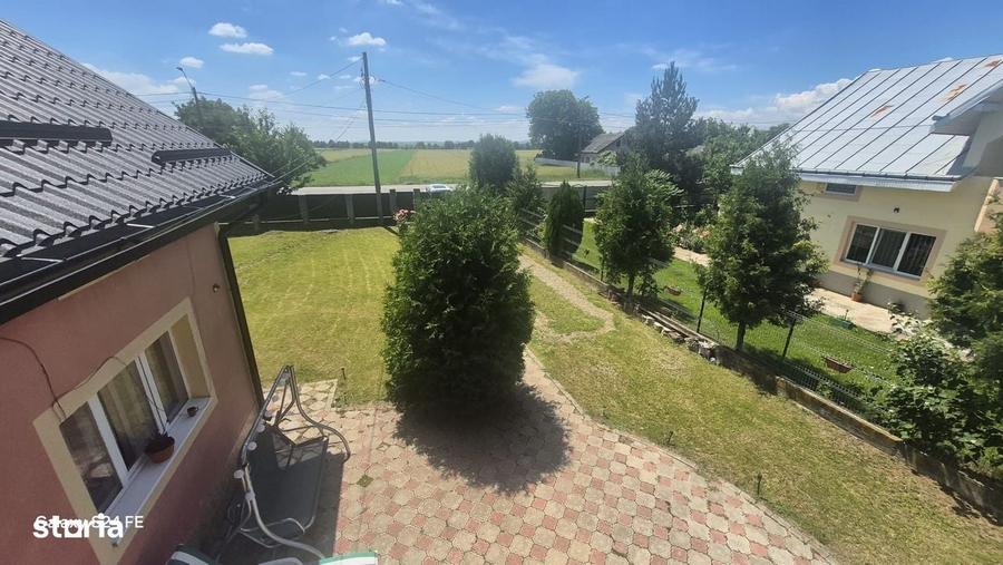 Casă cu 4 camere cu Teren 2000 Mp în Timișești