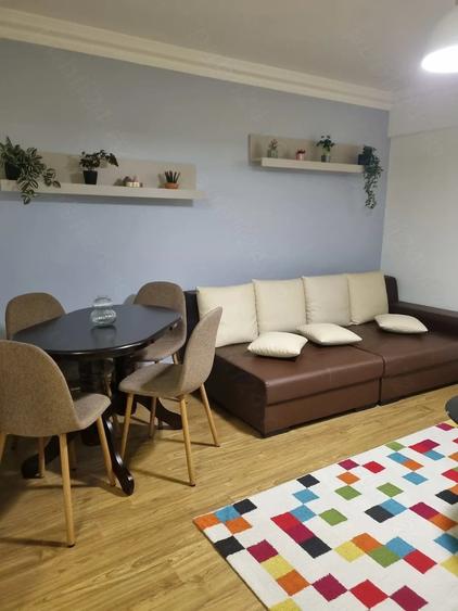 Apartament cu 2 camere semidecomandat în Central