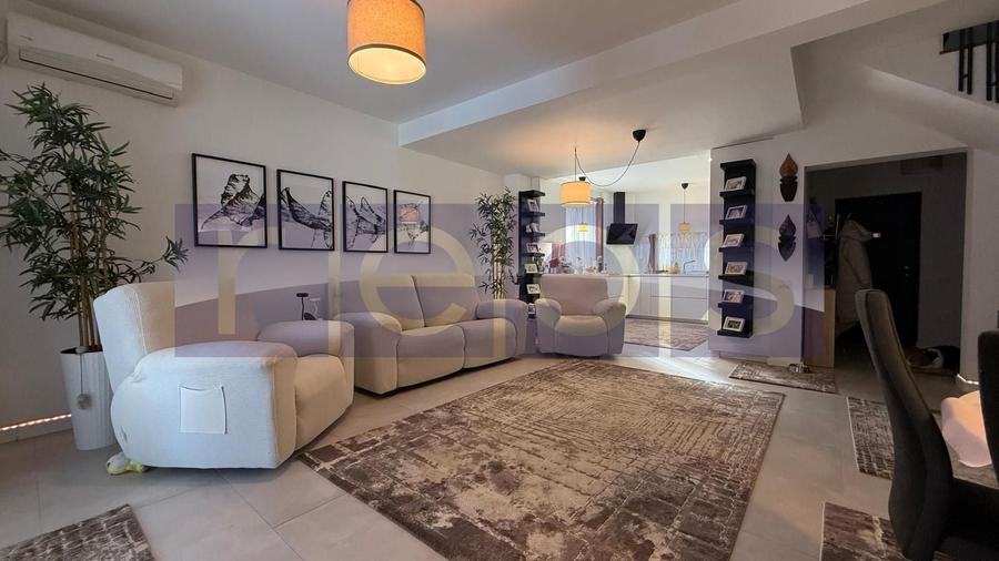 Duplex cu 4 camere cu Canalizare în Corbeanca
