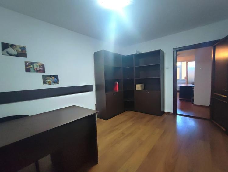 Apartament cu 3 camere decomandat în Țiglina 2