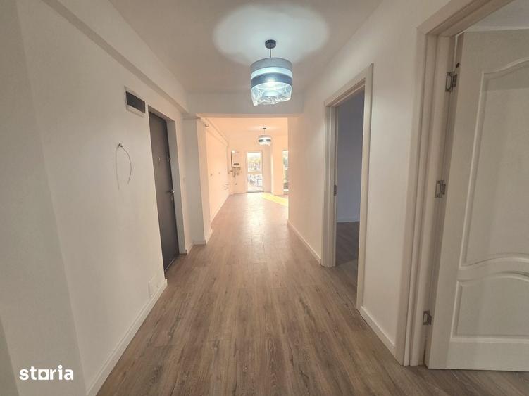 Apartament cu 3 camere decomandat în Dâmbul Rotund