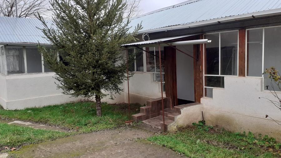 Casă individuală cu 4 camere cu Teren 1600 Mp în Oancea
