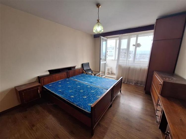 Apartament cu 3 camere decomandat în Orizont