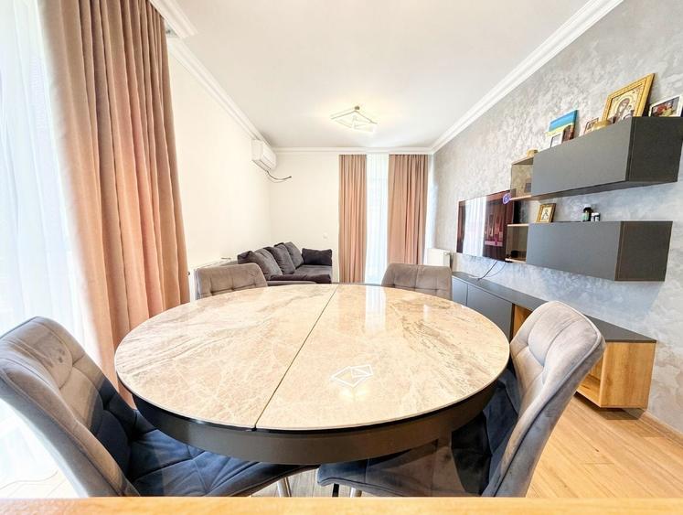 Apartament cu 4 camere decomandat, mobilat în Drumul Taberei