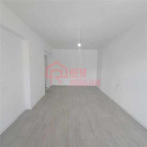 Apartament cu 2 camere decomandat în Fundeni