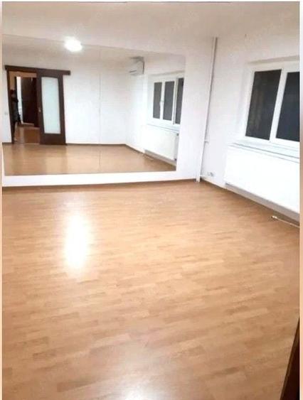 Apartament cu 2 camere decomandat în Nerva Traian