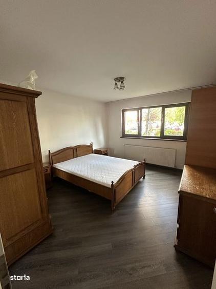 Apartament cu 3 camere în Polivalentă