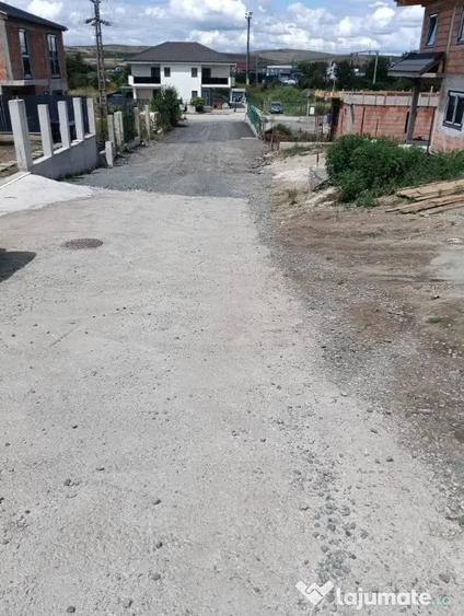Casă cu 4 camere cu Teren 450 Mp în Sânnicoară