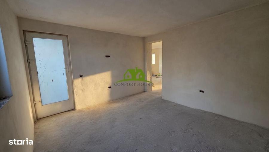 Casă cu 4 camere în Bistrița