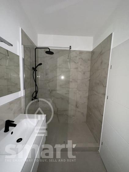 Apartament cu 2 camere semidecomandat în Florești