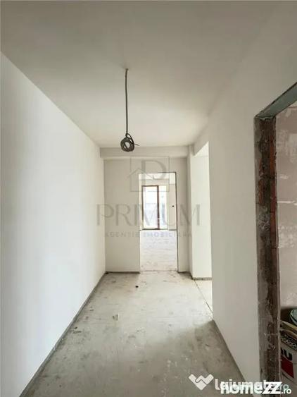 Apartament cu 2 camere semidecomandat în Fratelia