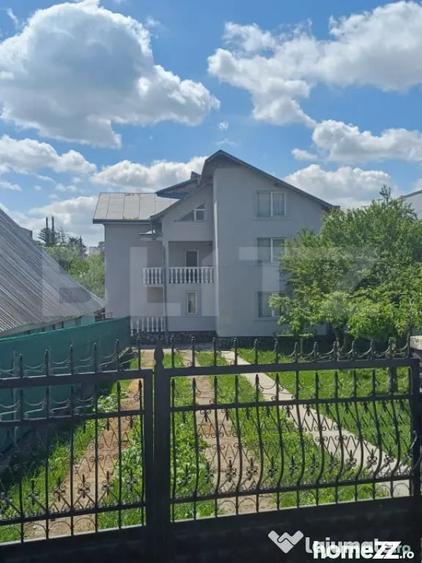 Casă cu 9 camere cu Teren 813 Mp în Burdujeni