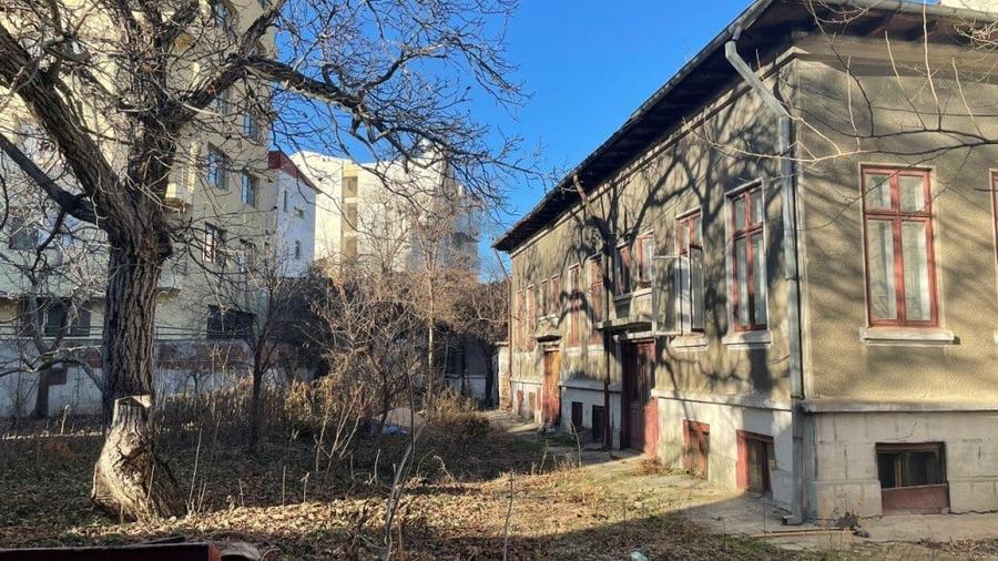 Teren de 1060 mp, în Polonă